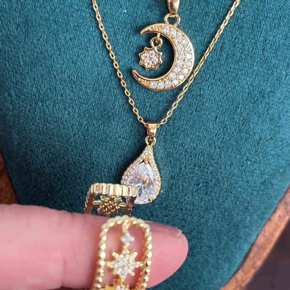 18k GF Gold Layer Necklace Set w/ Pear & Moon Pendants; Star Ring; HeartBracelet - Picture 8 of 10